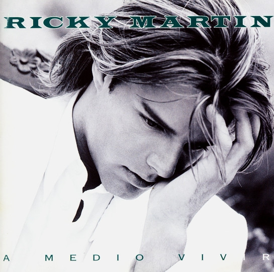 Ricky Martin - A Medio Vivir